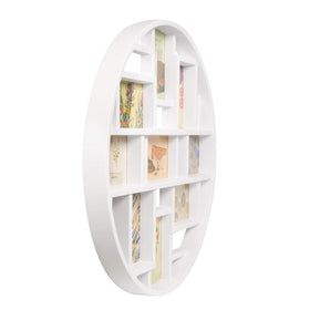 Umbra Luna keeps art and photos organized in one place.