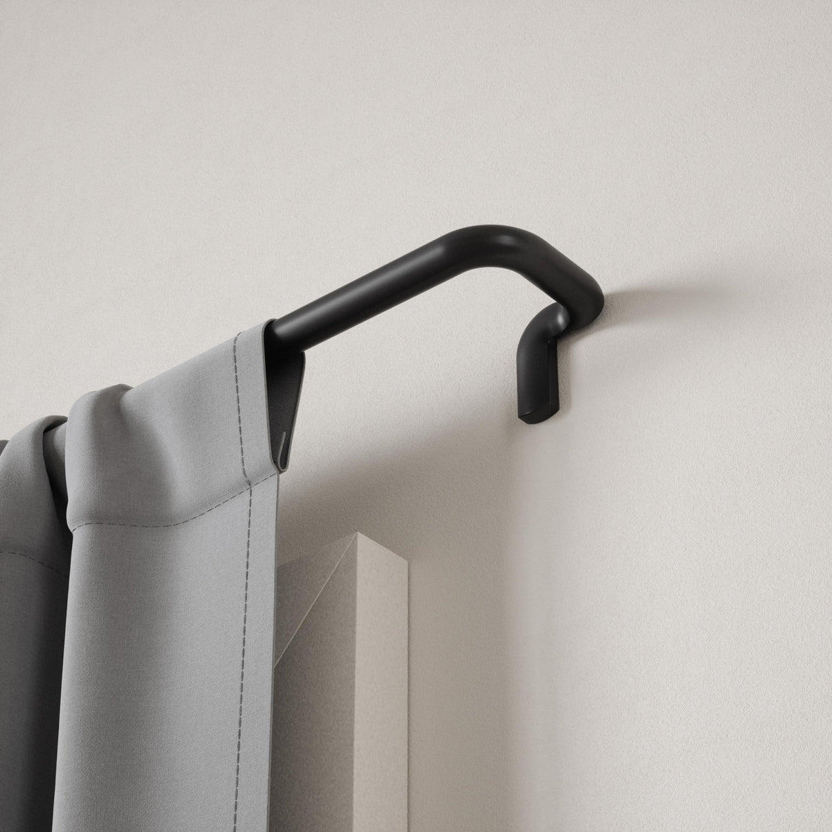 Umbra Twilight easy maintenance with smooth matte finish.