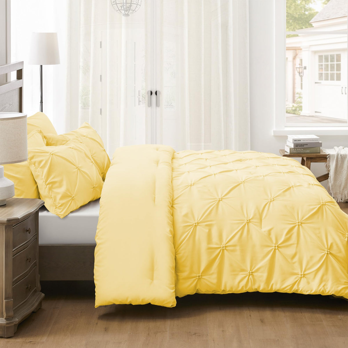 UNIKOME King Size Comforter Yellow lightweight warmth ideal for all seasons.