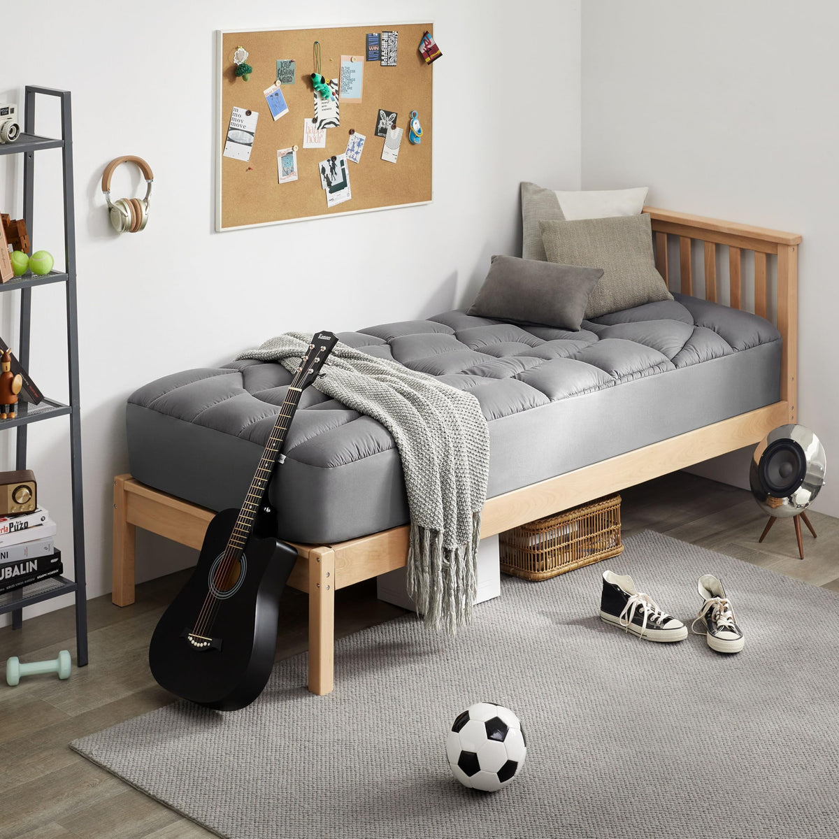 UNIKOME 360-wrap fit for secure, slip-free protection on mattresses up to 21 inches.