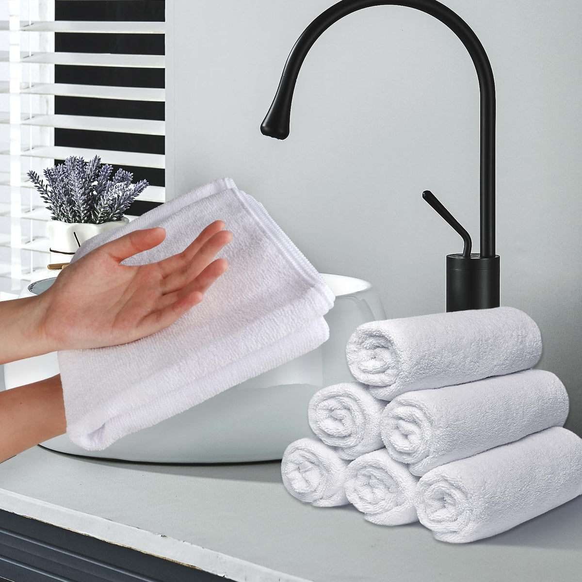 UNIMADE gift-worthy towel set for households or businesses.