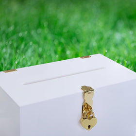 UNIQOOO Brand story: LA-based, women-owned maker of craft boxes.