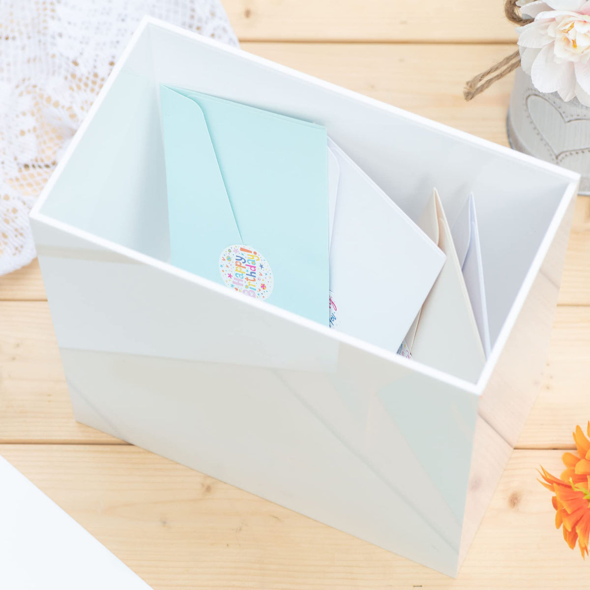 UNIQOOO white acrylic card box ready for DIY design and customization