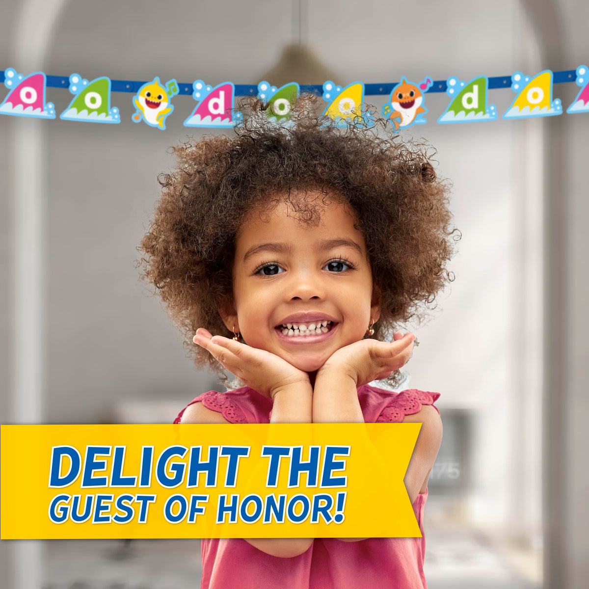 Unique Baby Shark decorations kit completes the party setup with ease.