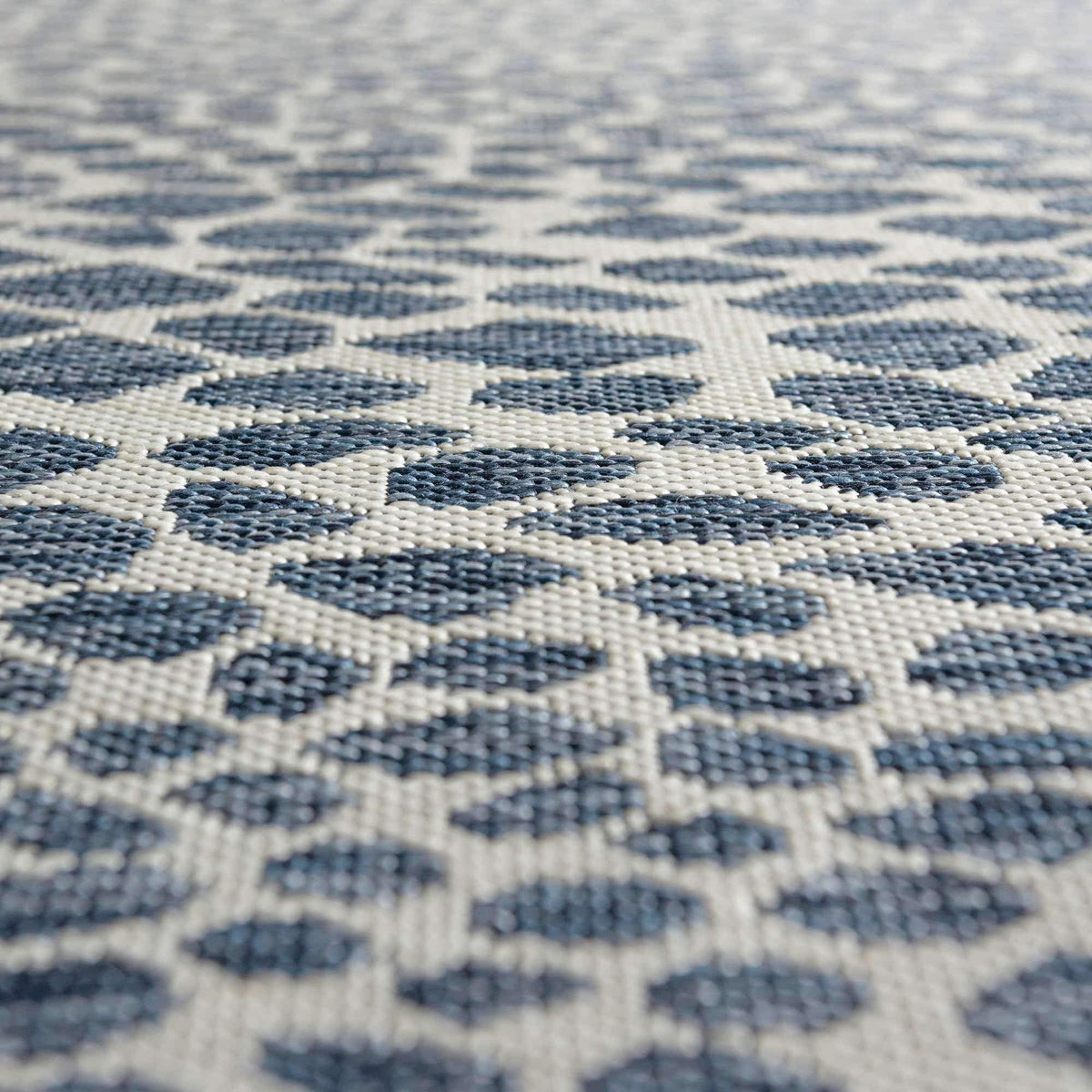 Unique Loom Cape Town outdoor rug blue olive; water-friendly look for outdoor spaces.