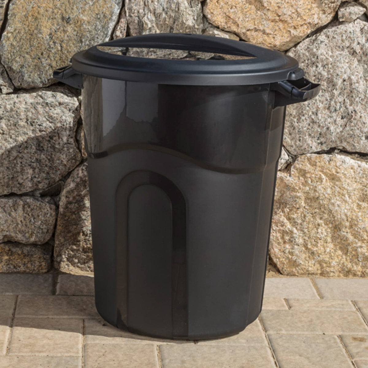 United Solutions 20-gallon can in an office setting shows compact storage.