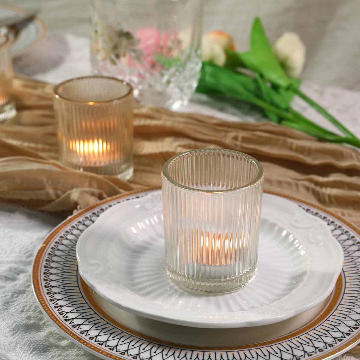 Uniteland bulk pack keeps enough glass holders for large events.