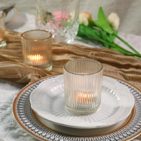 Uniteland bulk pack keeps enough glass holders for large events.