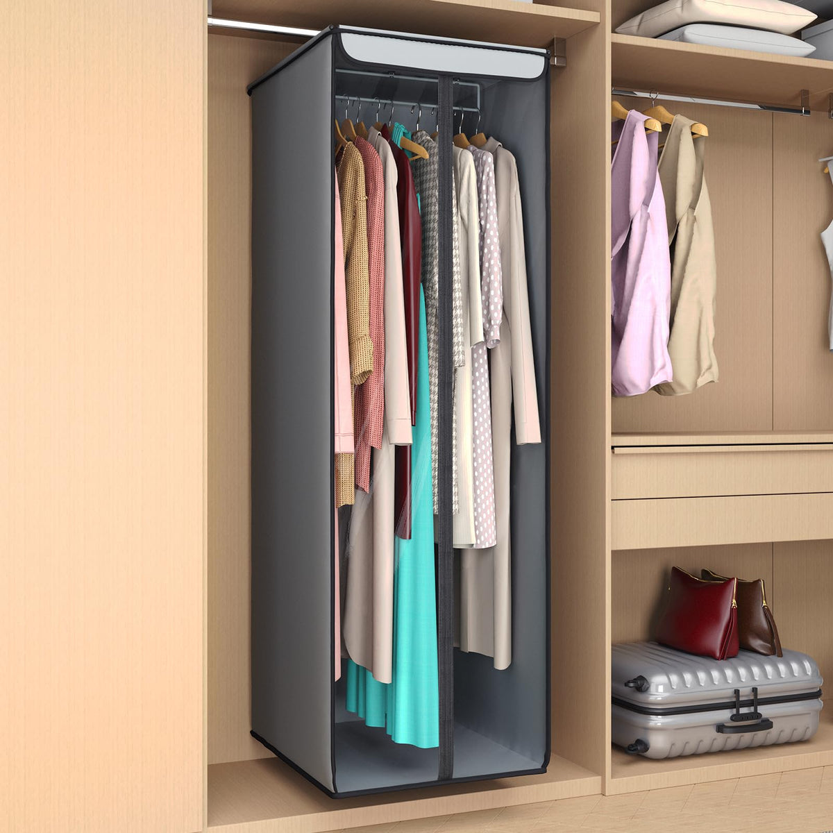 Univivi bag with heavy-duty hanger supports up to 110 lb.