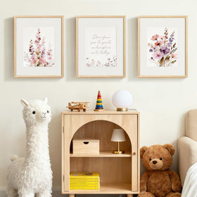 Upsimples easy-hang packaging enables quick wall installation.