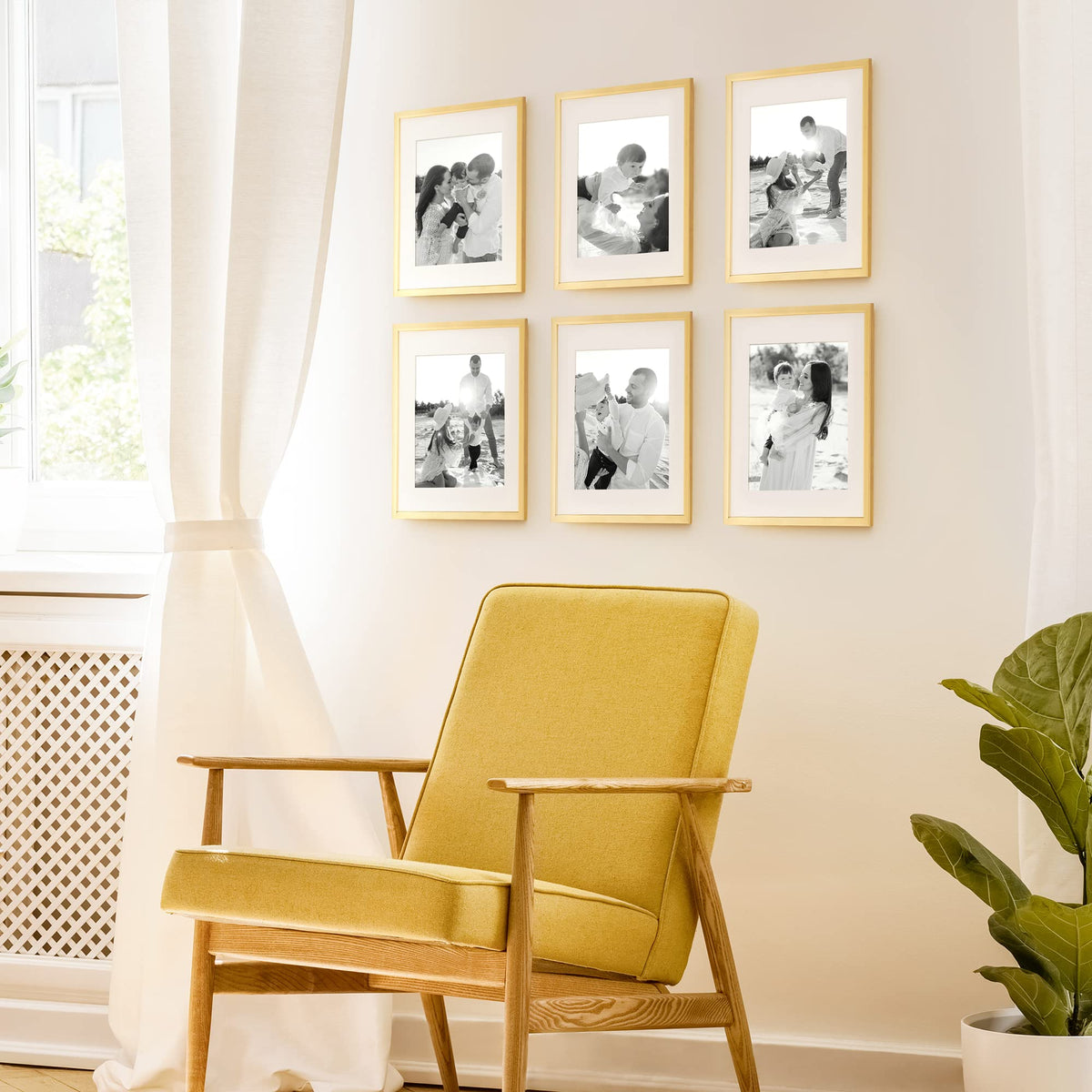 Upsimples gift-ready frame set in gold, ideal for gifting.