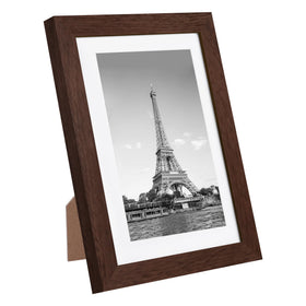 Upsimples mat opening design keeps photos centered securely