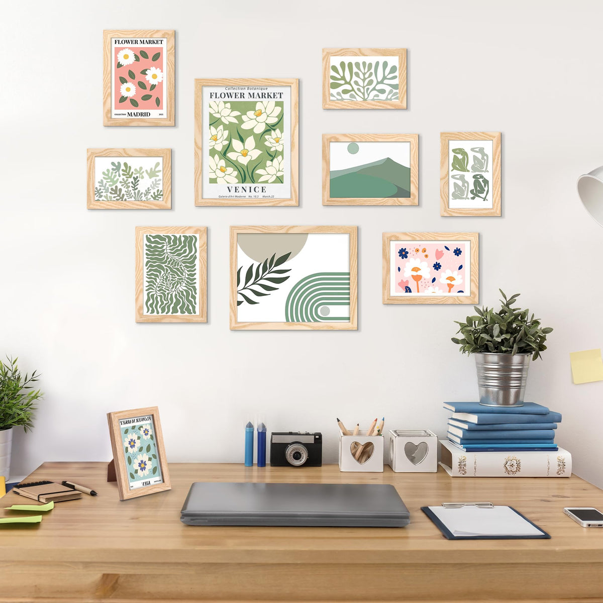 upsimples table display with 8x10 and 4x6 frames