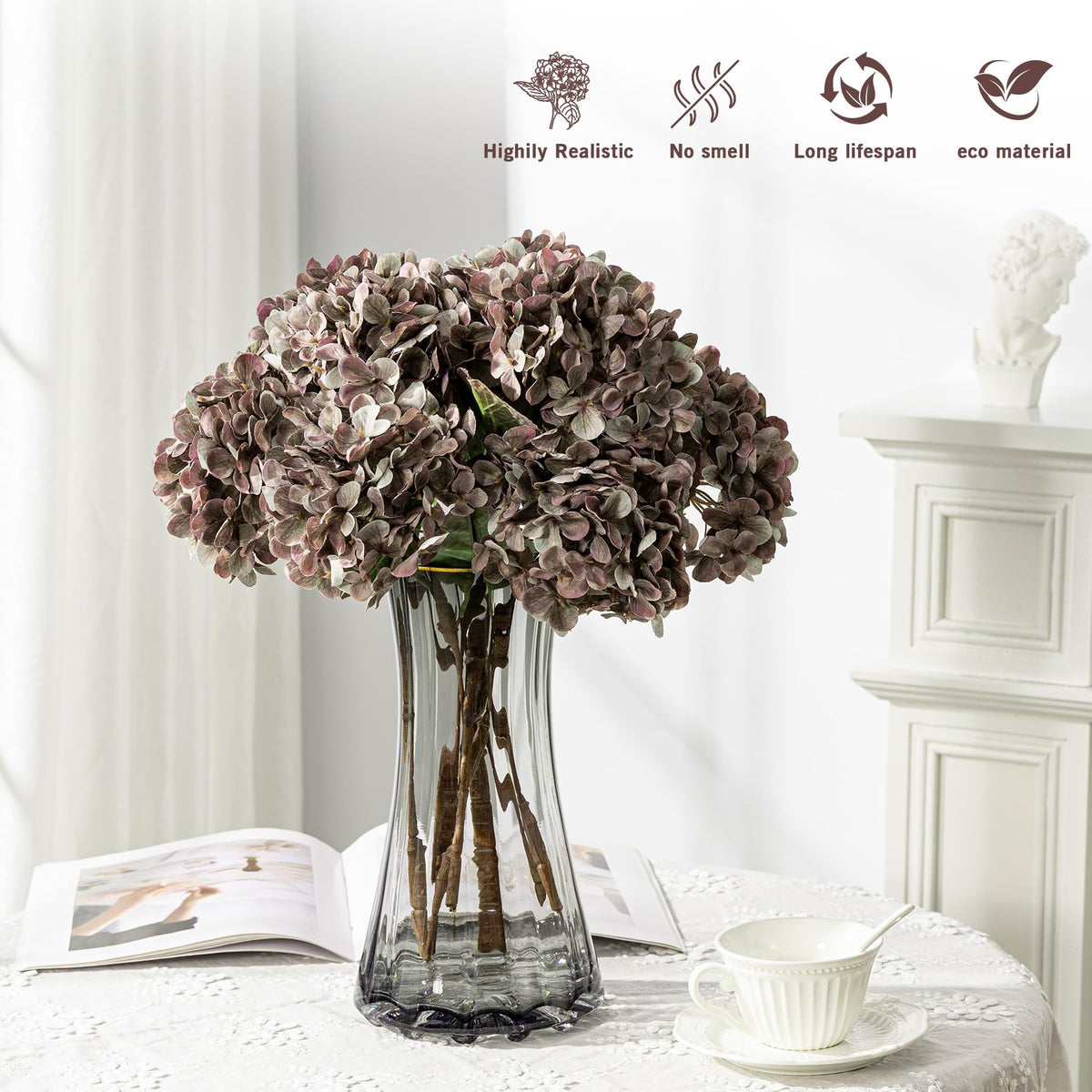 Uqueeten dining table centerpiece featuring a full hydrangea cluster