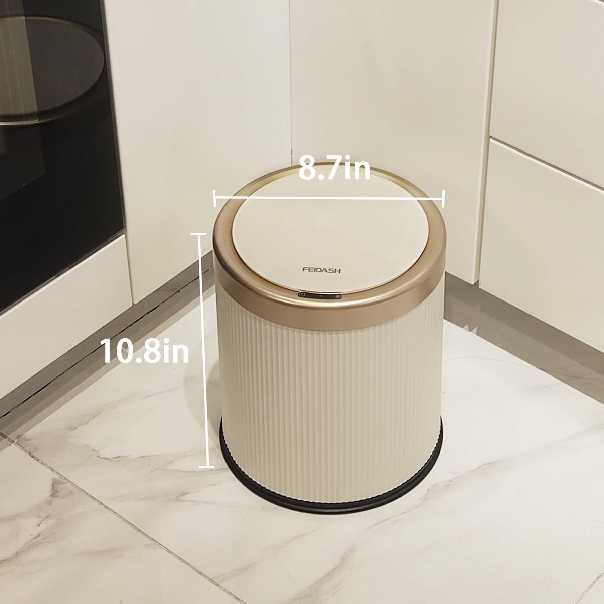 URALFA uses two AA batteries for cordless operation