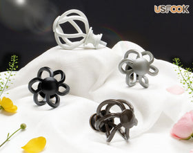 USFOOK easy-install hardware enables quick setup.