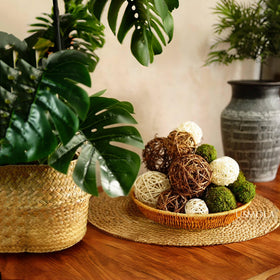 USMOLA chocolate wicker ball for rustic centerpiece and vase filler