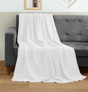 Utopia Bedding waffle blanket stitching detail with durable edges.