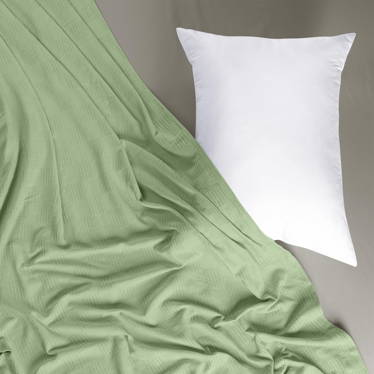 Machine washable Sage Green thermal blanket from Utopia Bedding, easy to care for.