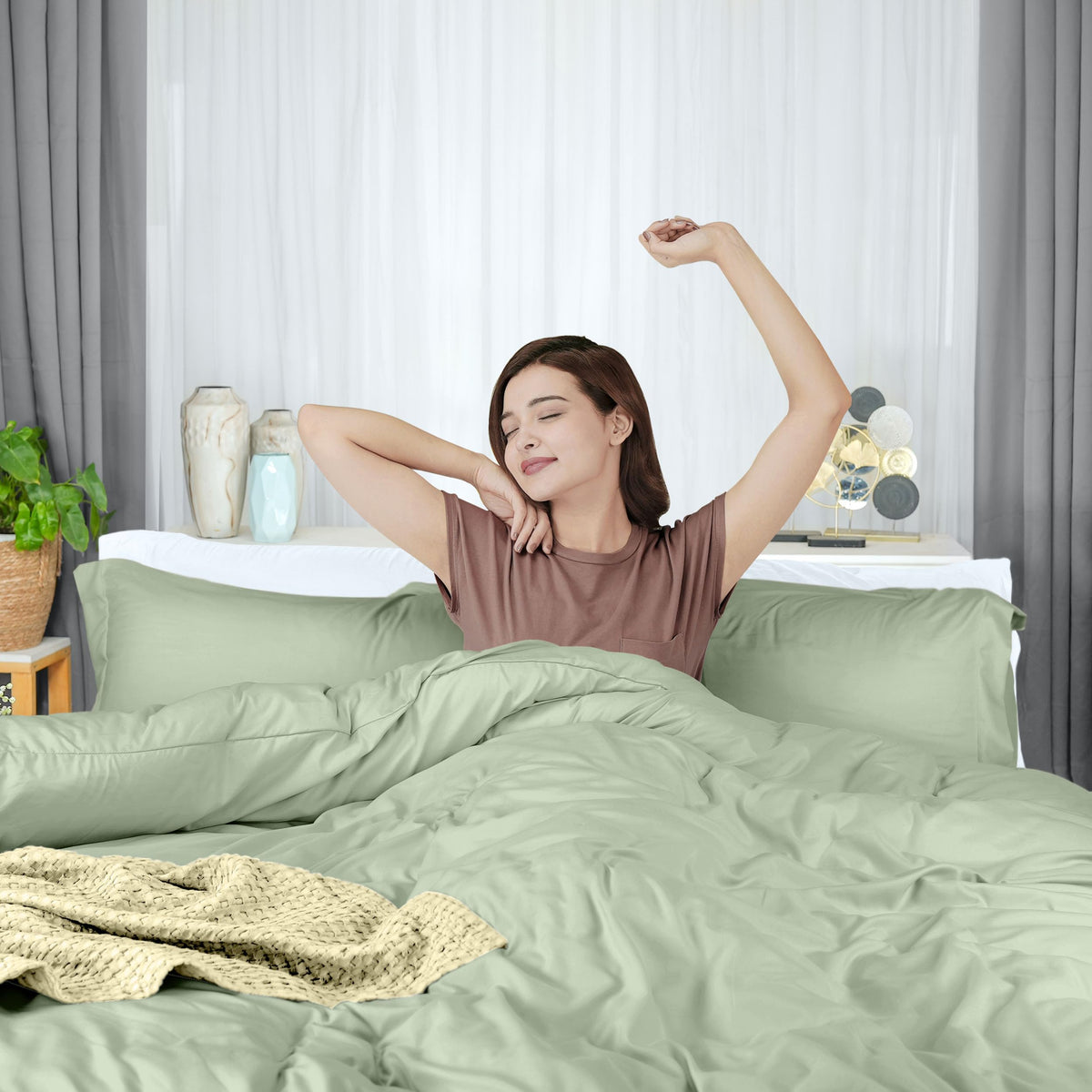 Utopia Bedding breathable, cool-to-touch fabric helps regulate temperature while sleeping
