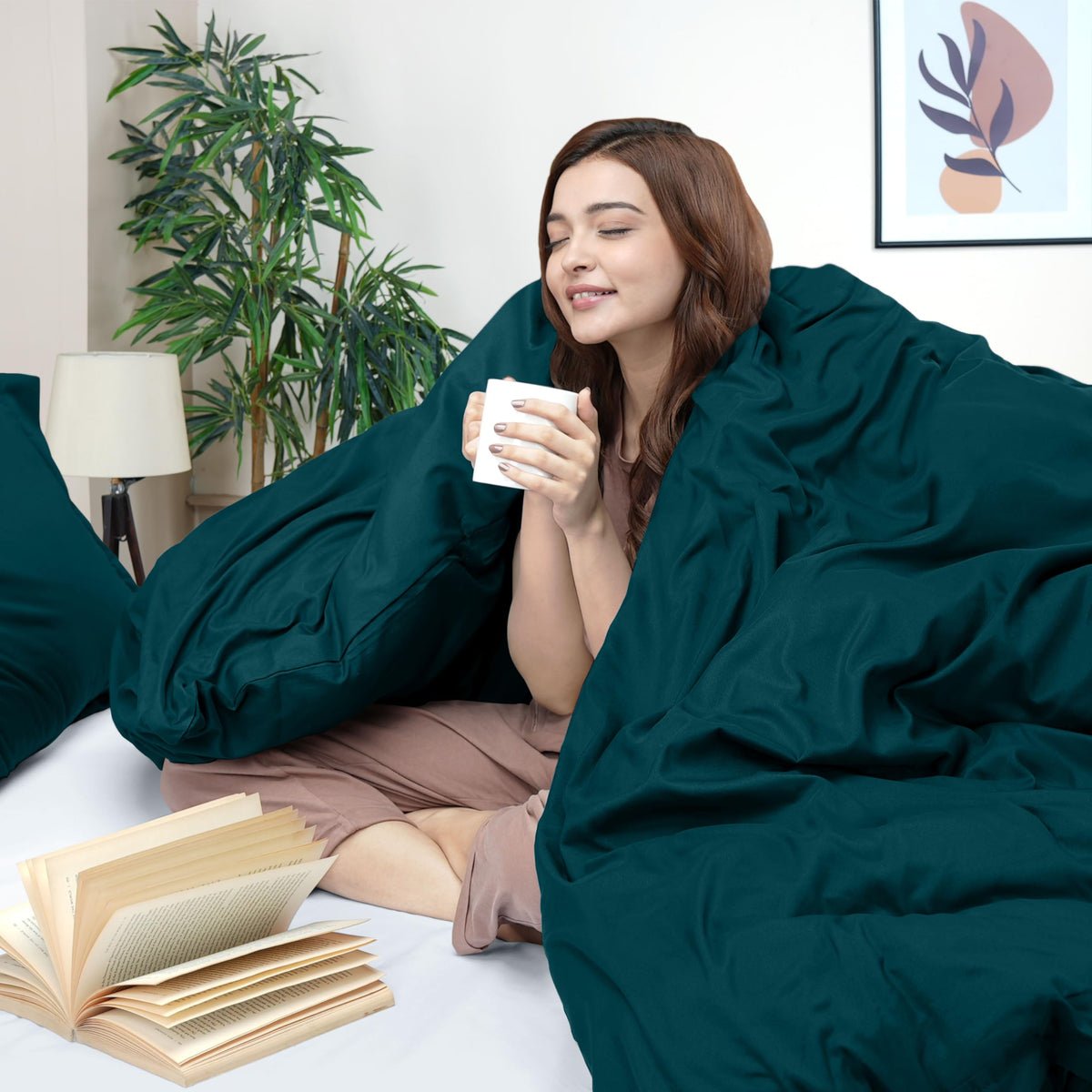 Utopia Bedding brushed microfiber Teal close-up shows soft breathable fabric.
