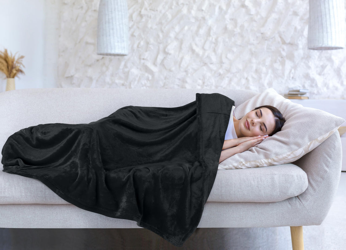 Utopia Bedding California King blanket offers 102x96 inch coverage.