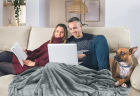 Utopia Bedding fleece blanket ash grey anti-static weave, reducing cling