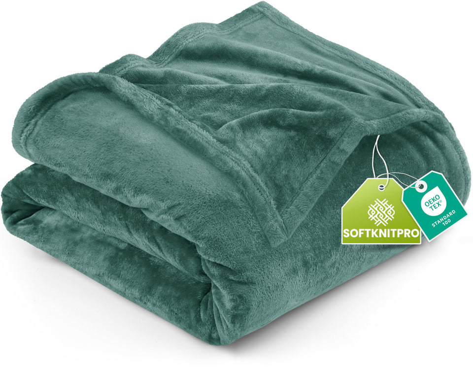 Utopia Bedding fleece blanket Celadon close-up texture for cozy warmth
