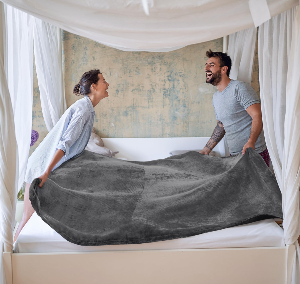 Utopia Bedding fleece blanket gray king-size gift-ready packaging