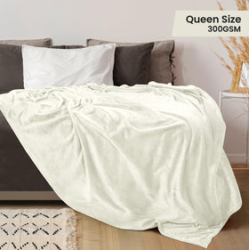 Utopia Bedding fleece blanket close-up texture shows plush softness and warmth.