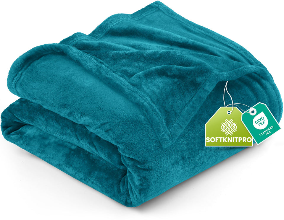Utopia Bedding fleece blanket turquoise texture close-up shows plush microfiber softness.