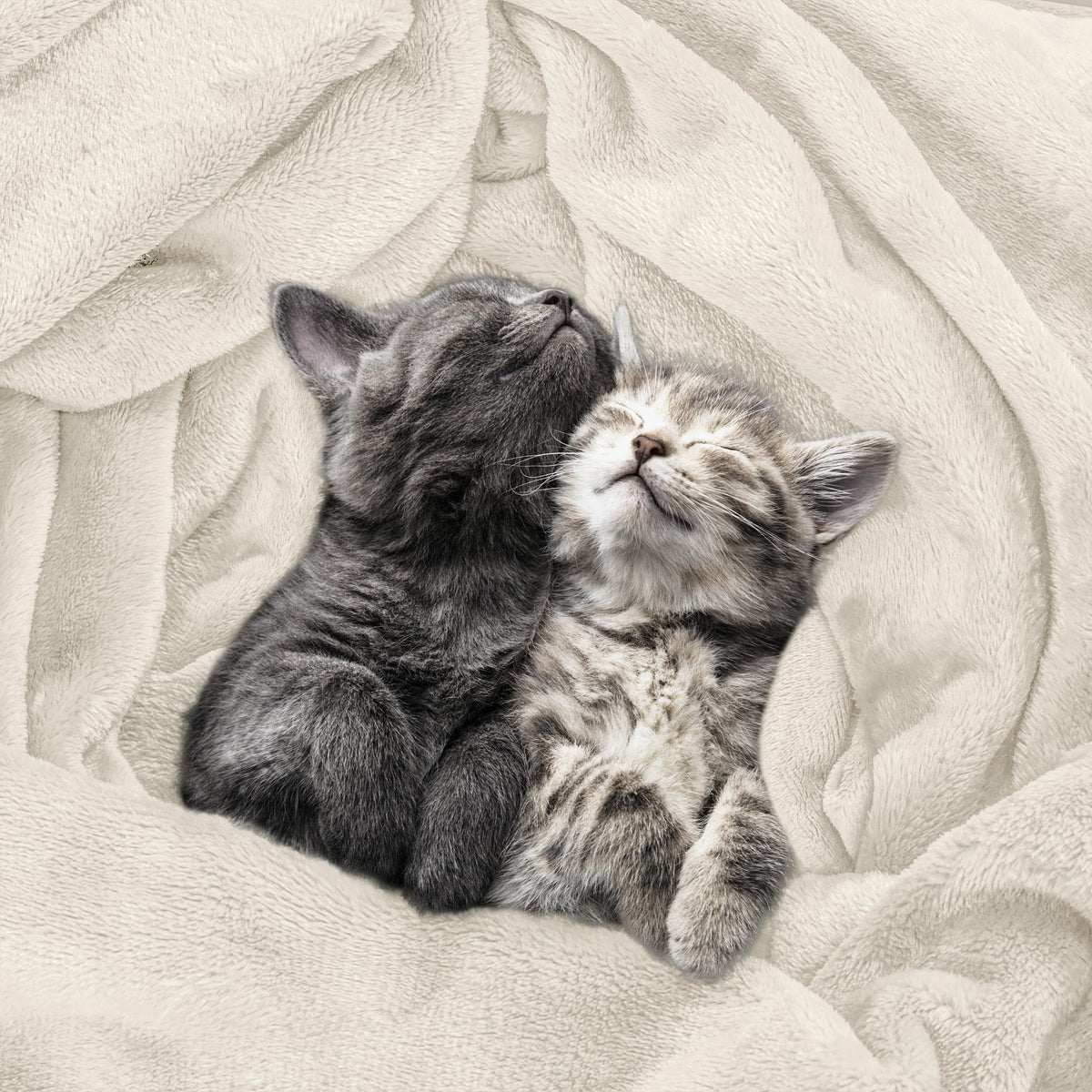 Utopia Bedding fleece blanket stitching detail demonstrates durability and longevity