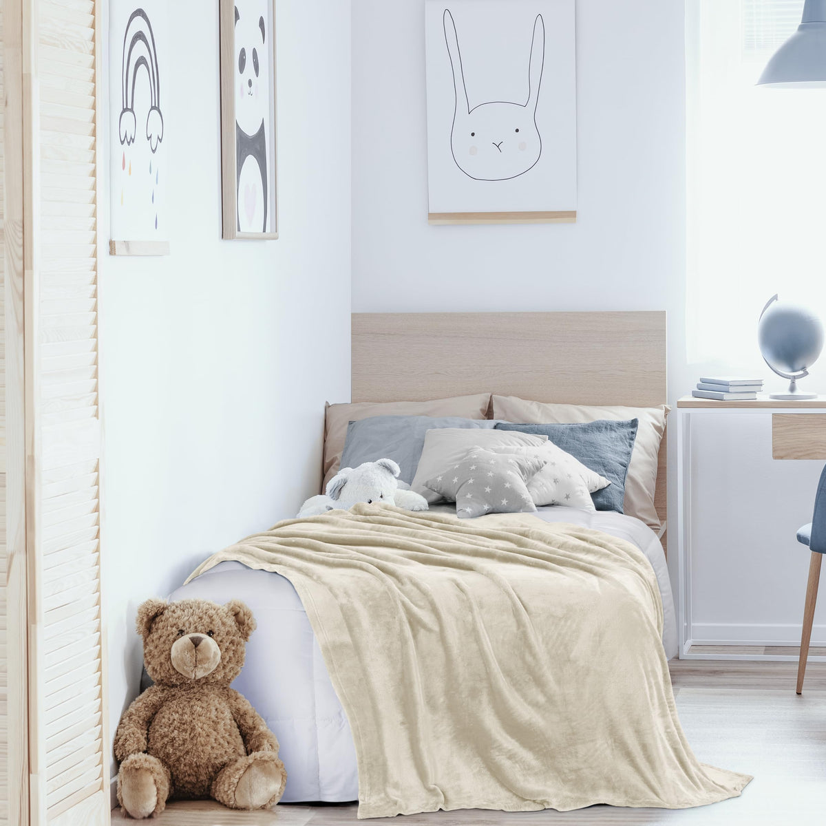 Utopia Bedding fleece blanket travel-friendly image shows easy packing for trips