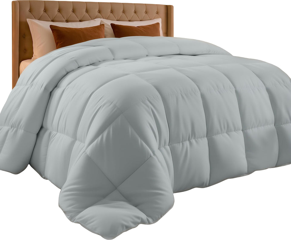 Utopia Bedding king comforter insert close-up for easy duvet attachment.