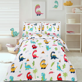 Utopia Bedding lightweight microfiber comforter delivers soft, breathable warmth for all seasons.