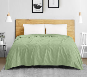 Lightweight Sage Green thermal blanket by Utopia Bedding, ideal for layering.