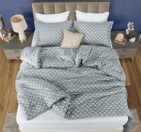 Utopia Bedding machine-washable care keeps colors vibrant after washes.