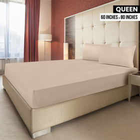 Utopia Bedding queen fitted sheet deep-pocket design fits mattresses up to 15 inches.