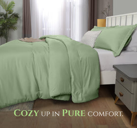 Utopia Bedding siliconized down-alternative fill delivers fluffy warmth and lasting loft.