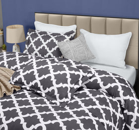 Utopia Bedding durable stitching detail illustrating long-lasting construction.