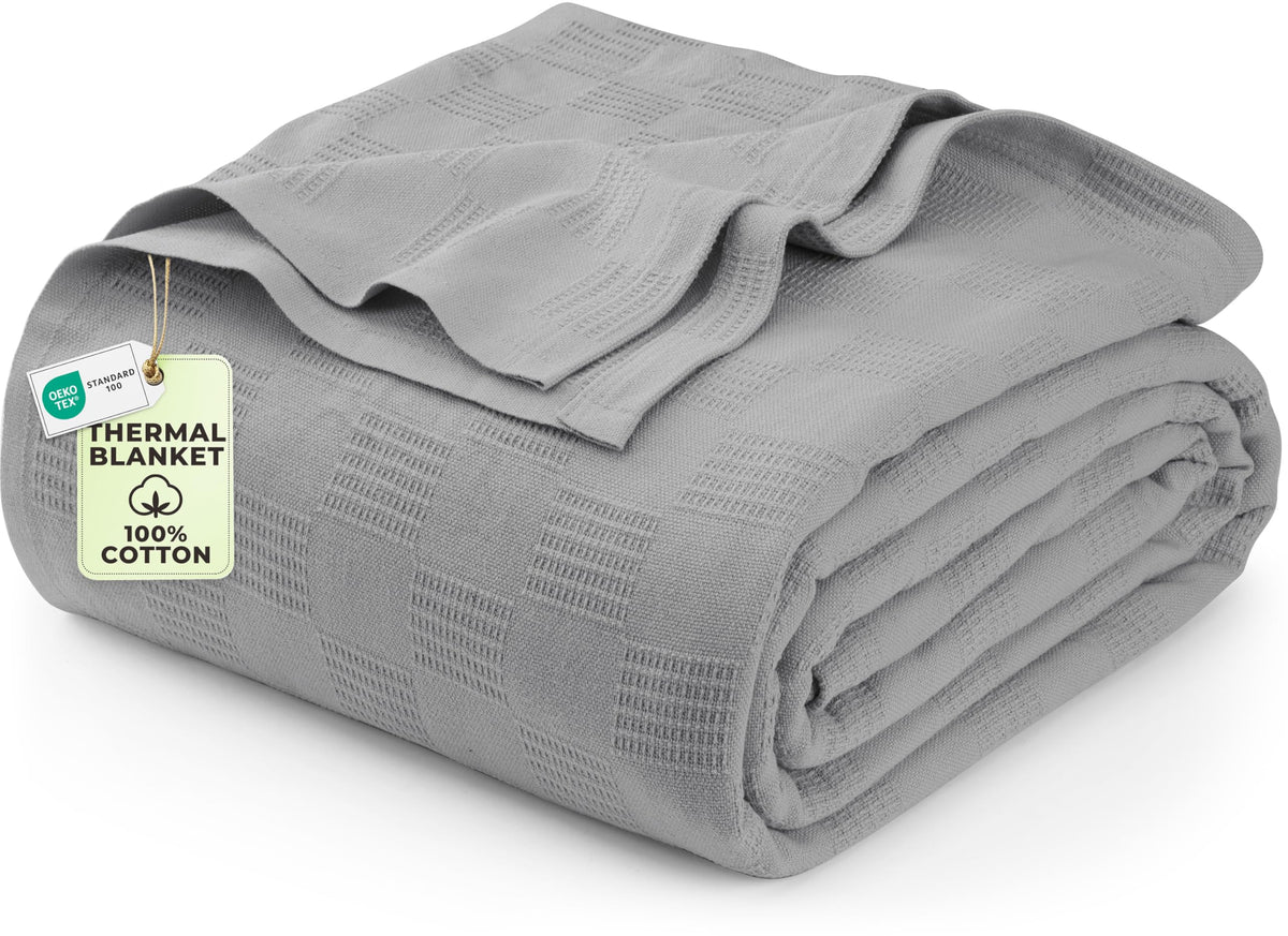 Utopia Bedding 100% cotton thermal blanket closeup shows waffle weave for soft, breathable comfort.