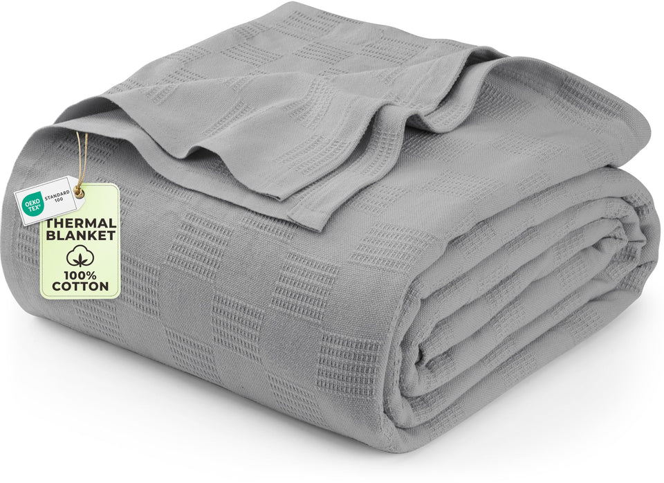 Utopia Bedding 100% cotton thermal blanket closeup shows waffle weave for soft, breathable comfort.