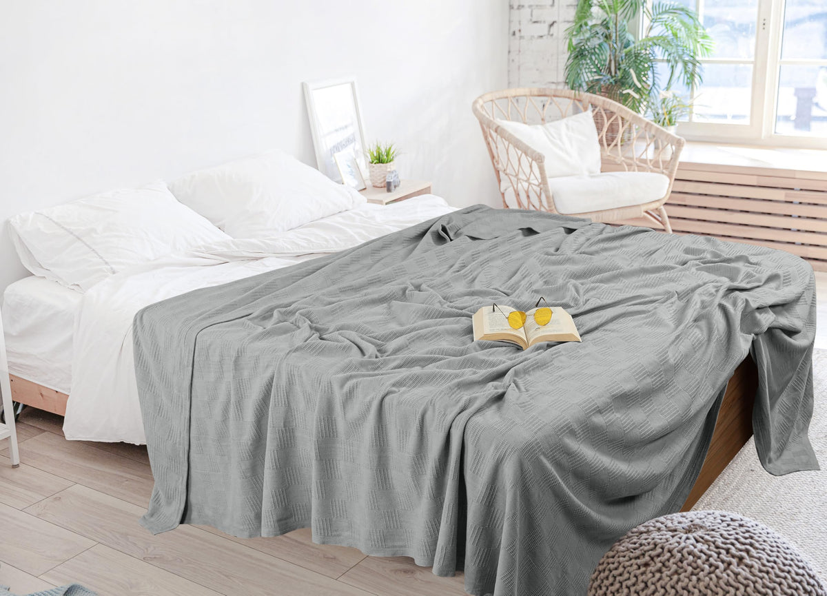Utopia Bedding care shot shows machine washable fabric for easy cleaning.