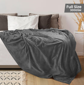 Utopia Bedding ultra-soft microfiber blanket provides lightweight warmth for year-round use.
