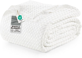Utopia Bedding waffle blanket texture shows plush, breathable warmth for year-round comfort