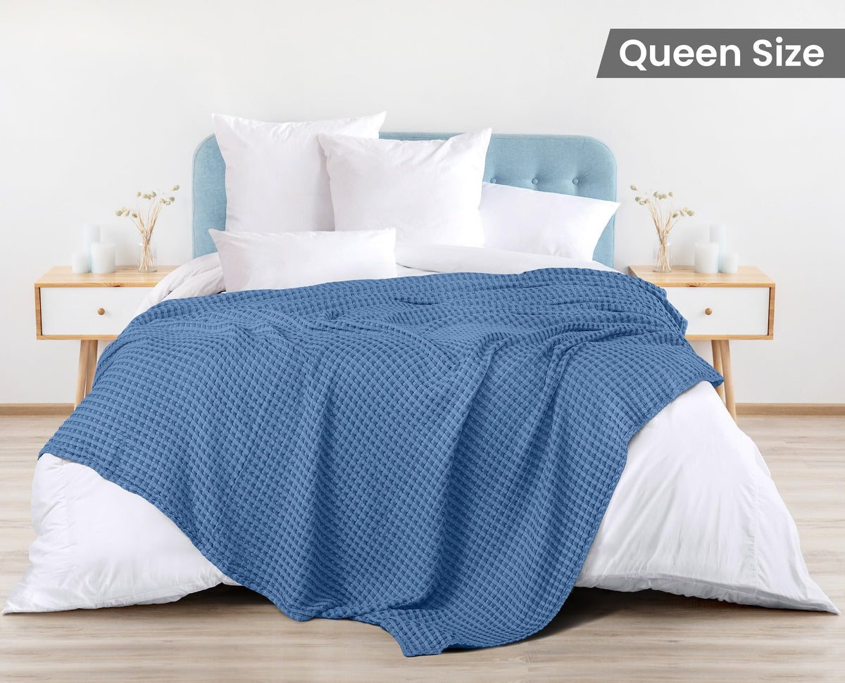 Utopia Bedding waffle texture close-up, 100% cotton delivers plush, cozy touch.