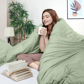 Utopia Bedding zippered closure detail enhances duvet security and clean lines