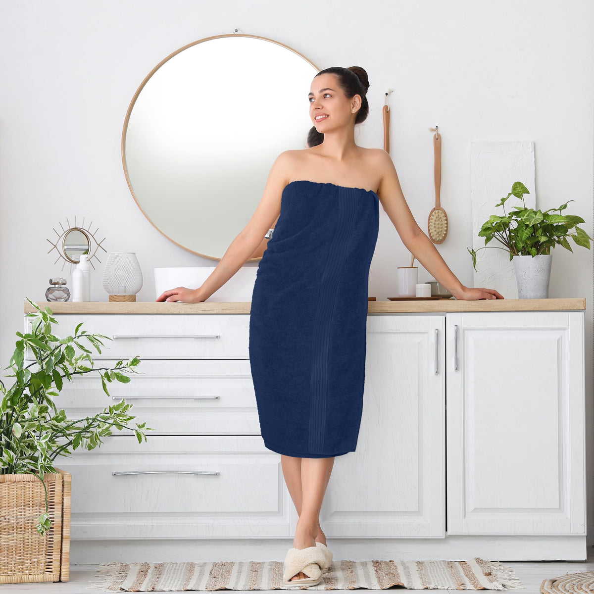 Utopia Towels bath sheet machine-wash-friendly shot highlights easy care routine.
