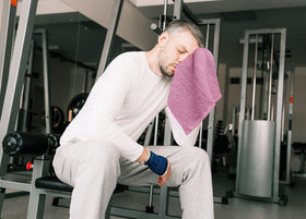 Utopia Towels care guide for washing and color maintenance of washcloths.