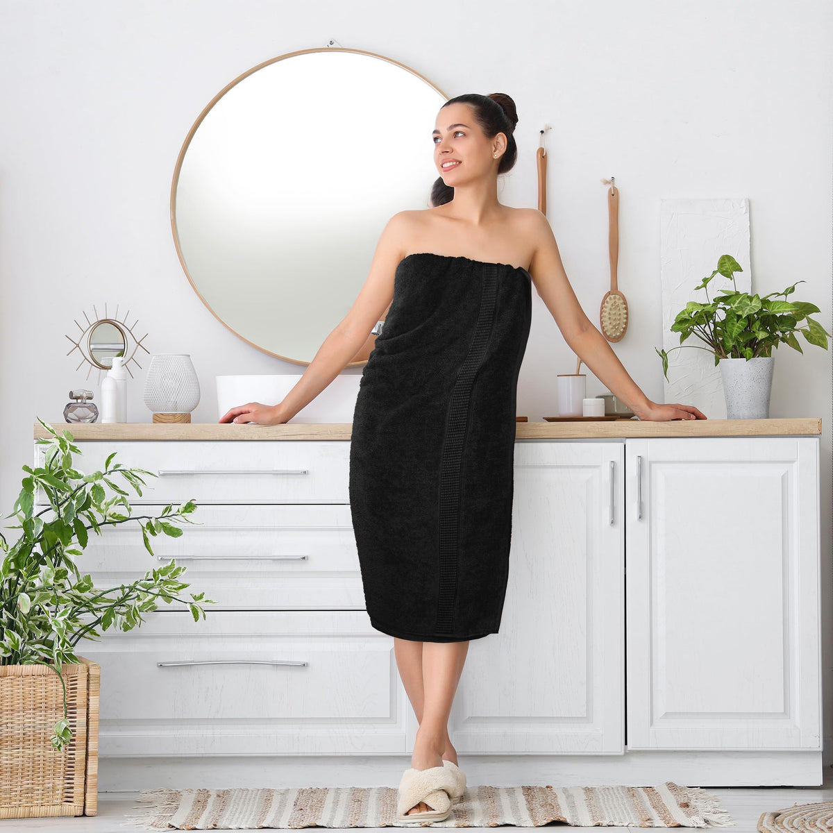 Utopia Towels display features hotel-quality softness and large surface area.